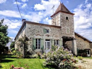 Exterior - Really nice house in southwest of France. (Bourran)