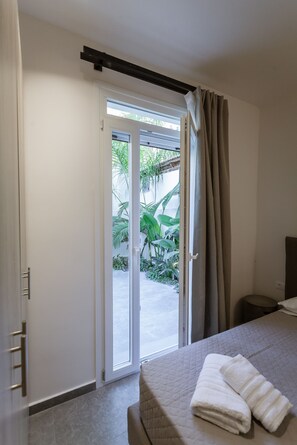 2 soverom, safe på rommet, strykejern/-brett og wi-fi (inkludert)