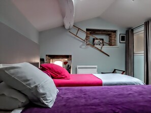 3 bedrooms, in-room safe, desk, iron/ironing board - Nice house in Lot-et-Garonne with a terrace, swimming pool, and optional SPA. (Bourran)