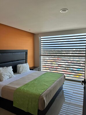 Comfort Suite | In-room safe, free WiFi, bed sheets - Hotel Torres Eugenia  (Coatzacoalcos)