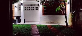 Welcome to 2 Bedroom Vacation Home "Araliya Uyana Residencies" - Colombo