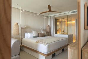 Junior Suite, Sea View (THE ONE) | Minibar, in-room safe, desk, laptop workspace - DAIA Slow Beach Hotel Conil - Adults Recommended (Conil de la Frontera)