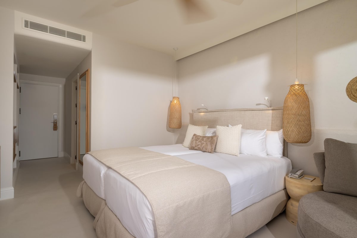 Quarto casal ou duplo standard | 1 quarto, frigobar, cofres nos quartos, escrivaninha