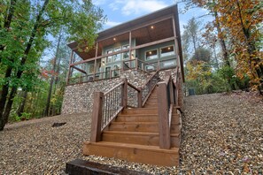 Exterior - A Step Above by Blue Beaver Luxury Cabins (Broken Bow)
