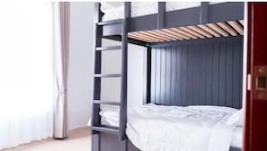 3 chambres, fer et planche à repasser, Wi-Fi gratuit, draps fournis