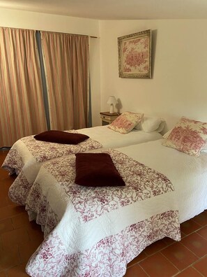 2 chambres, lit parapluie, Wi-Fi gratuit