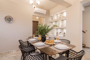 Dining - Lazai Villa (Zakynthos)