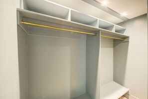 Interior - Super central Edinburgh base (Edinburgh)