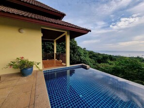 Outdoor pool - Private sea-view pool villa, 3 bedroom 2-6 people, 5 min from the beach (Ko Lanta)