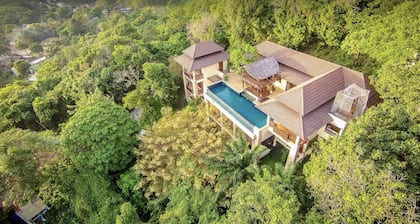 Private sea-view pool villa, 3 bedroom 2-6 people, 5 min from the beach