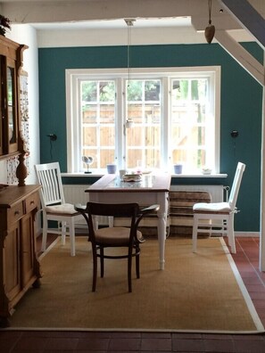Dining - Ferienhaus "lüttje Ferienhuus" in Tönning für 2 Personen (Tönning)
