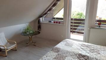 2 Schlafzimmer, Reisekinderbett, kostenloses WLAN