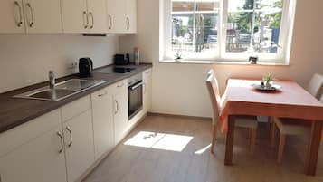 Kühlschrank, Ofen, Herdplatte, Geschirrspüler