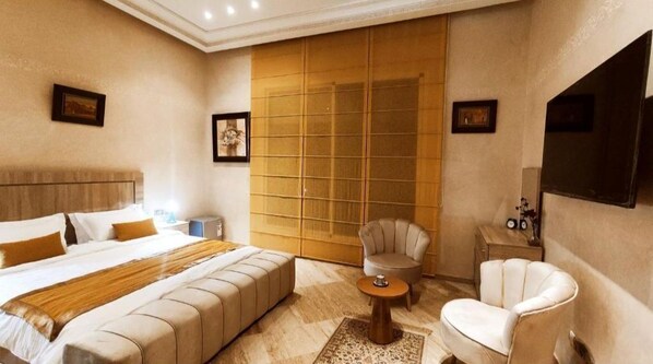 5 bedrooms