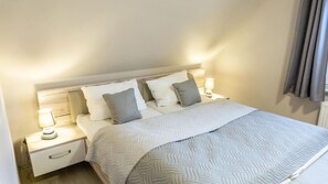 2 Schlafzimmer, Bügeleisen/Bügelbrett, kostenloses WLAN