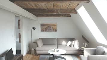 Fernseher, DVD-Player, Stereoanlage