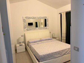2 Schlafzimmer, Bügeleisen/Bügelbrett, Reisekinderbett, kostenloses WLAN