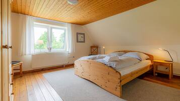 2 bedrooms, free WiFi