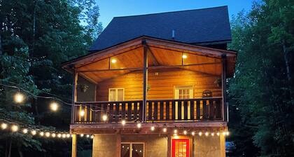 Cabin on the WB Ausable River, waterfront, private