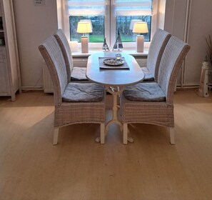 Dining - Appartement "liegeplatz 24" in Tönning für 2-3 Personen (Tönning)