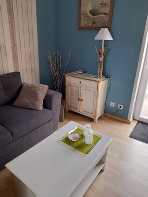 TV - Ferienwohnung "muschelkästchen EG" in Tönning für 2-3 Personen (Tönning)