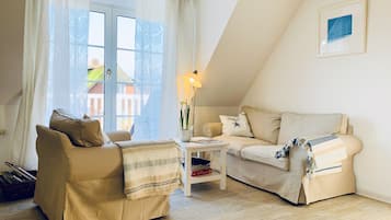 Fernseher, DVD-Player, Stereoanlage