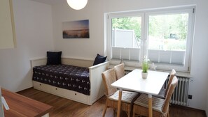 Dining - Appartement "rochelsand EG" in Tating für 1-3 Personen (Tating)