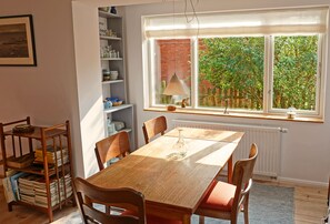 Dining - Ferienhaus "haus Lore" in Garding für bis zu 6 Personen (Garding)