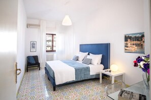 3 bedrooms, iron/ironing board, travel cot, WiFi