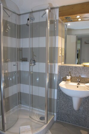 Hair dryer - Ferienwohnung "südfall" in Tating für bis zu 4 Personen (Tating)