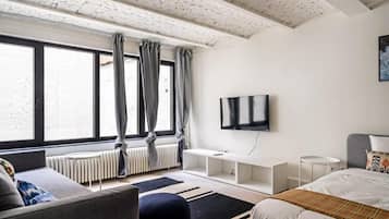 Standard Studio | 2 bedrooms, free WiFi