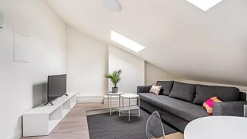 Appartement Classique | Coin séjour | Télévision à écran plat