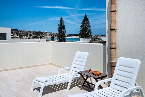 Casa Del Blu Sole and Crespi - 2 apartments near sea