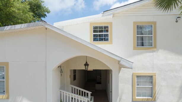 Exterior detail - Full Kitchen and Parlor 1 King Bed (Steinhatchee)