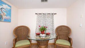 Interior - Full Kitchen and Parlor 1 King Bed (Steinhatchee)