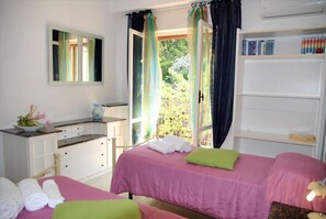 3 bedrooms, iron/ironing board, WiFi, bed sheets - Casa Francesca 2 - Private villa with two terraces (Sperlonga)