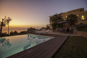 Pool - Villa Sorrentina, with pool and sea views (Sant'Agata Sui Due Golfi)