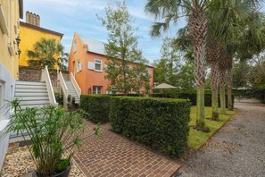 Exterior - "The Cookhouse", Historic Garden District Apt. (Charleston)