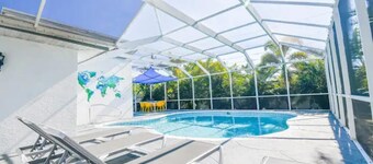 Sunset Palm•Pool•near Beach & 5th Avenue•Sleeps 16