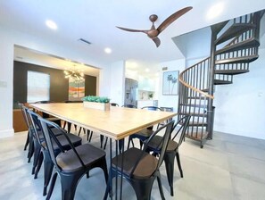 Dining - Sunset Palm•Pool•near Beach & 5th Avenue•Sleeps 16 (Naples)