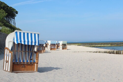 Diese Zauberhafte Wohnung Liegt Direkt am Seepferdchenpark mit Seinen Zahlreichen Freizeitangeboten und in Unmittelbarer Strandnähe