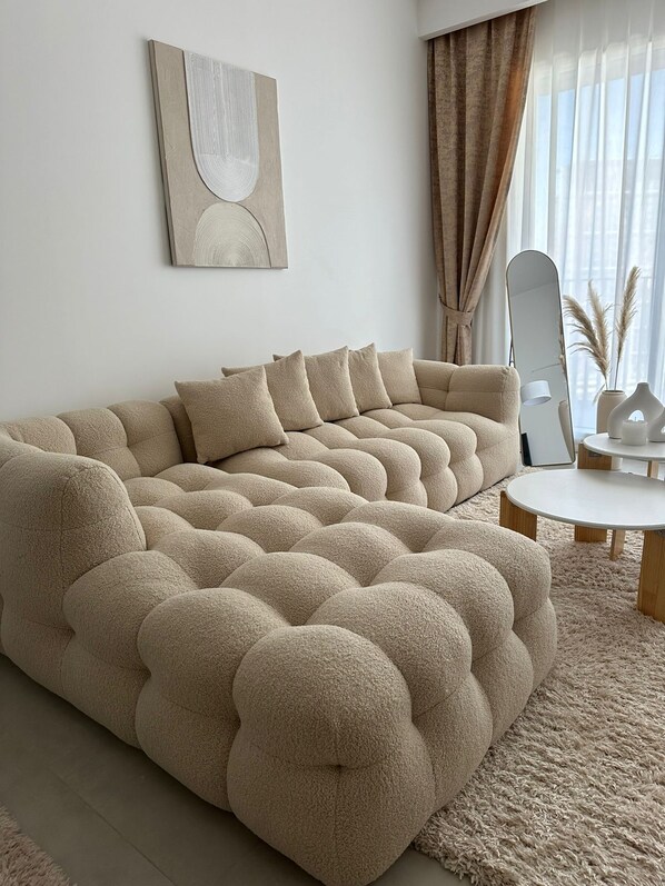 Living area - Royal Apartment in heart of Dubai (Dubai)