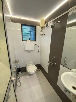 Hair dryer - Peaceful oasis 2BHk (Mumbai)