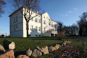 Exterior - Herrenhaus Blengow App.14 (Rerik OT Blengow)