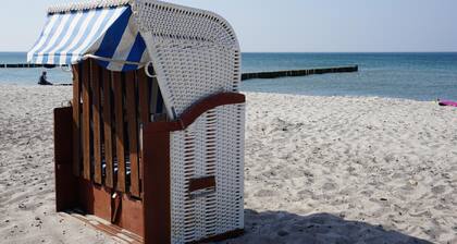 Das Kinozimmer ist eine hübsche kleine und helle Soutterainwohnung für Kinofans und Naturliebhaber ideal geeignet.