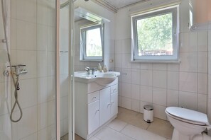 Suihku, hiustenkuivaaja