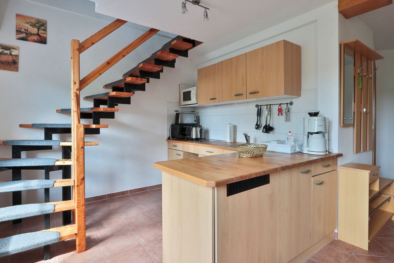 Fridge, microwave, oven, coffee/tea maker