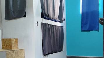 Free WiFi, bed sheets