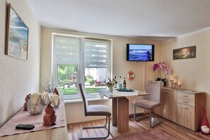 Dining - Kleinod im Grünen - ein Traumhafter Urlaub Wartet auf Sie - Ideal Geeignet für Paare und Auch Singels (Kühlungsborn)