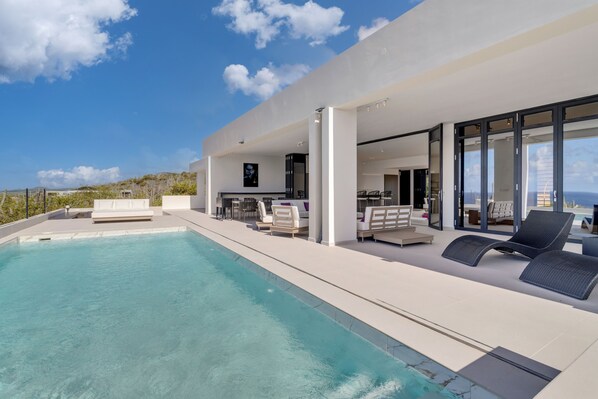 Alberca al aire libre